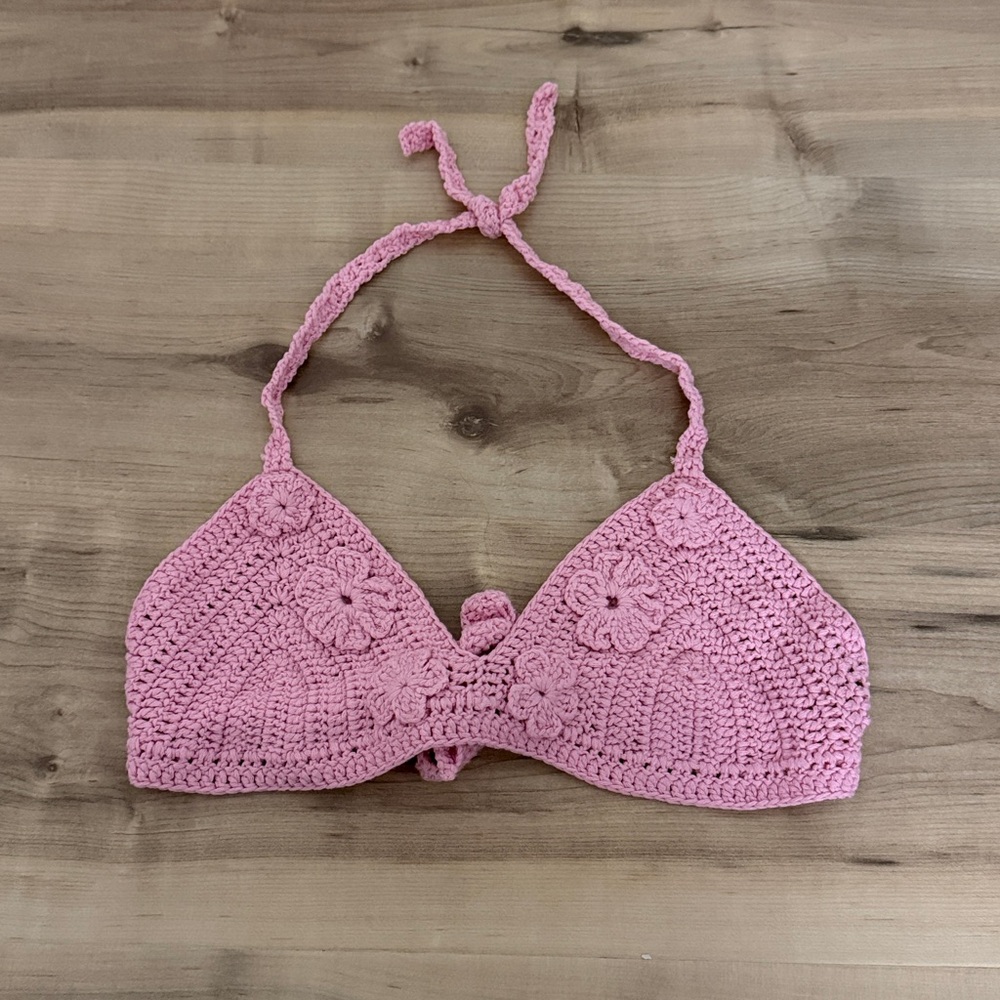 Size small edikted pink crochet tank top